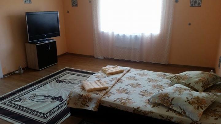 Vila La Izvorul Putinei ฮาเซก ภายนอก รูปภาพ
