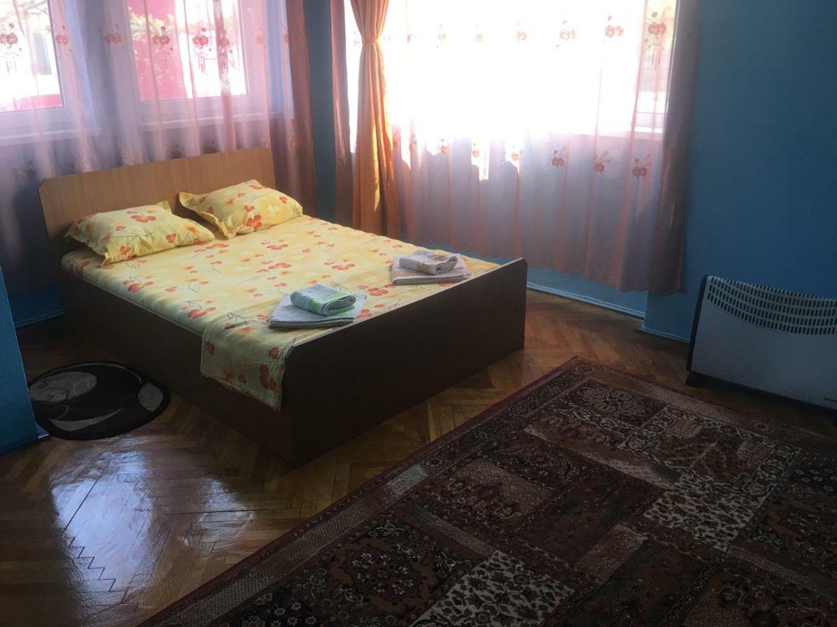 Vila La Izvorul Putinei ฮาเซก ภายนอก รูปภาพ